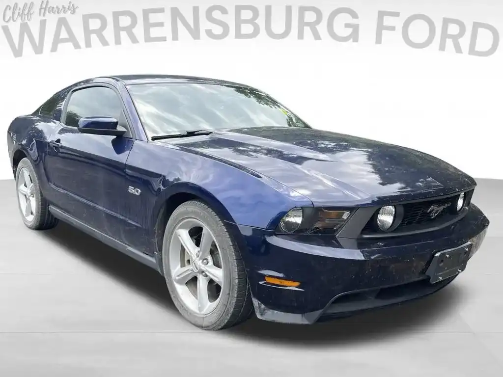 2012 Ford Mustang GT Premium's photo