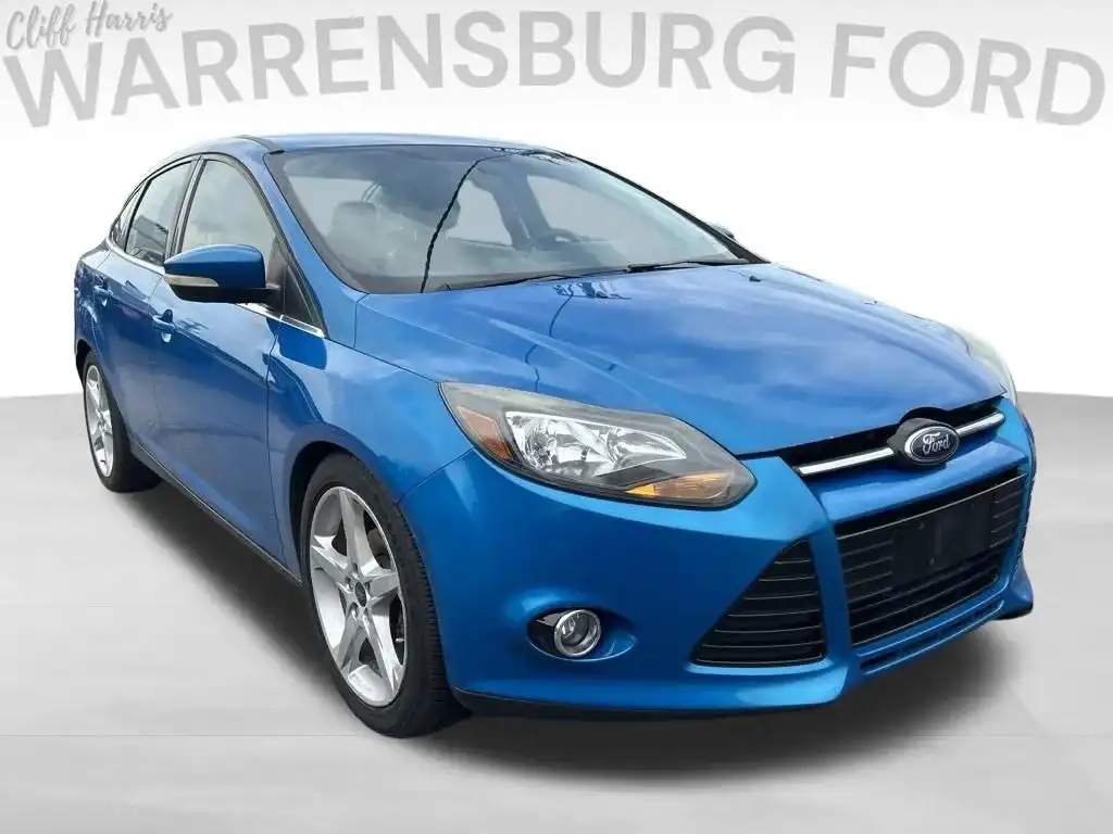 2013 Ford Focus Sedan Titanium's photo