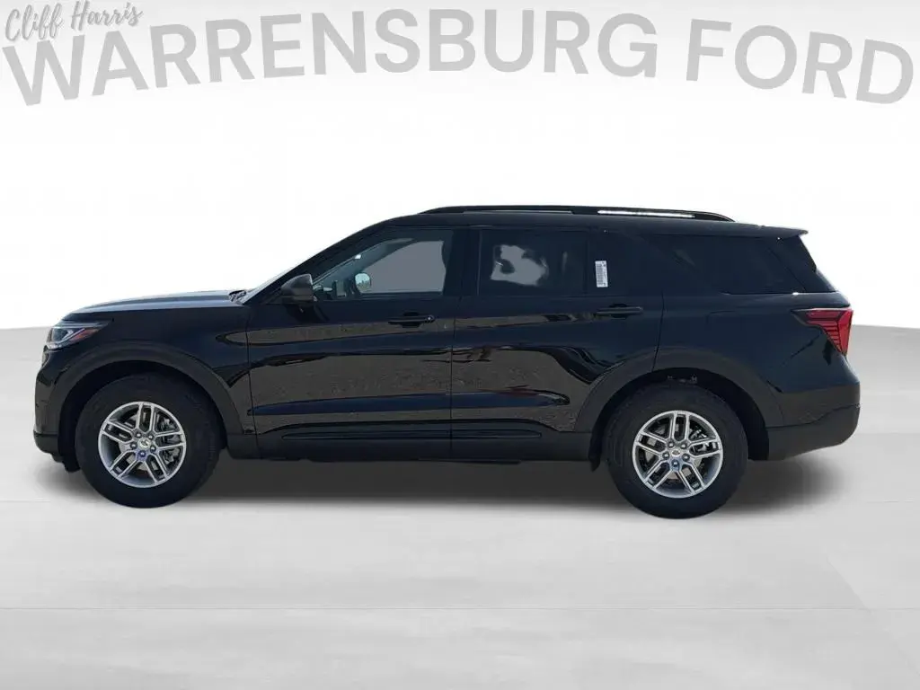 2026 Ford Explorer Active 4WD photo 4