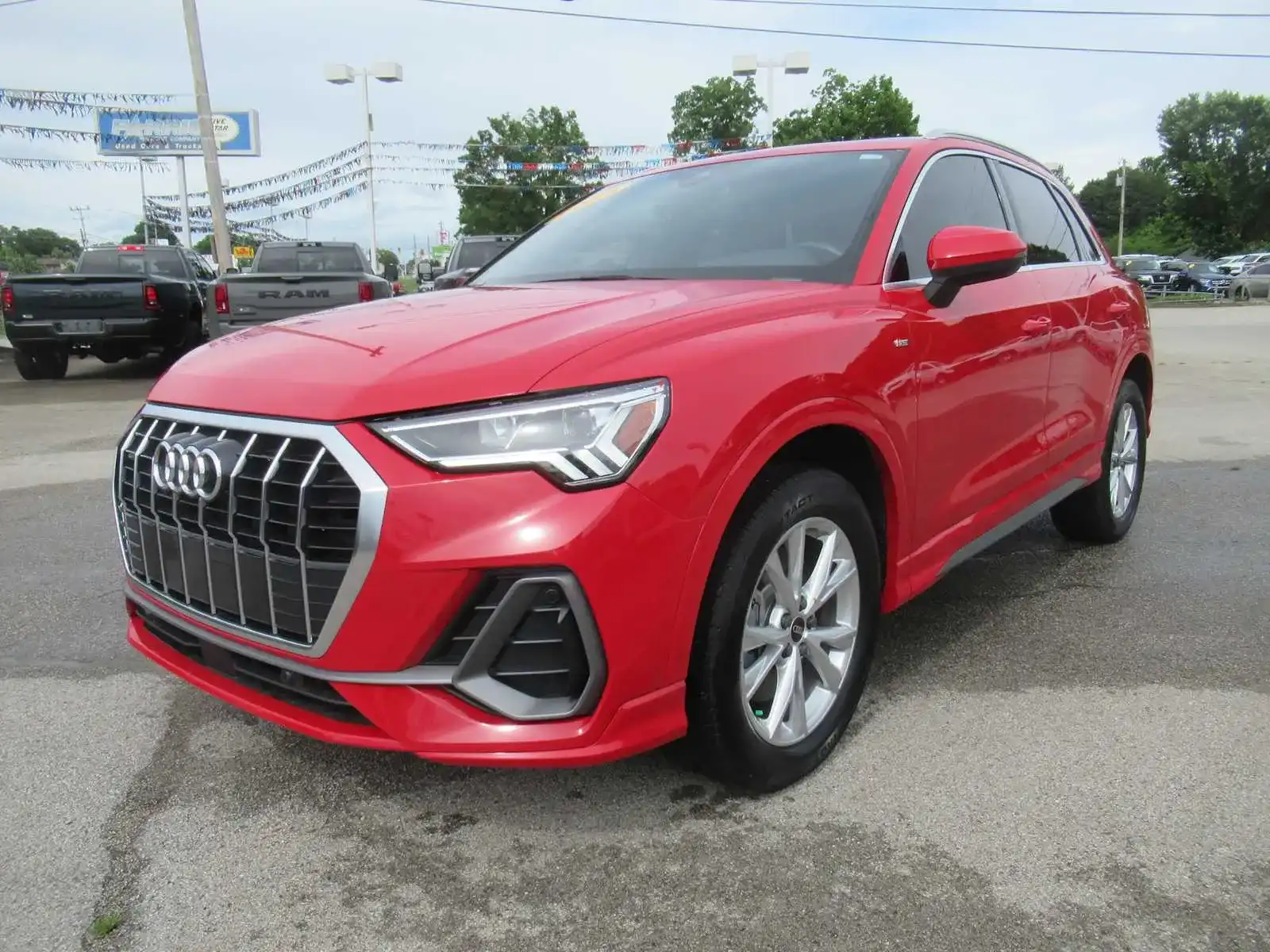 2025 Audi Q3 45 TFSI S Line Premium quattro's photo