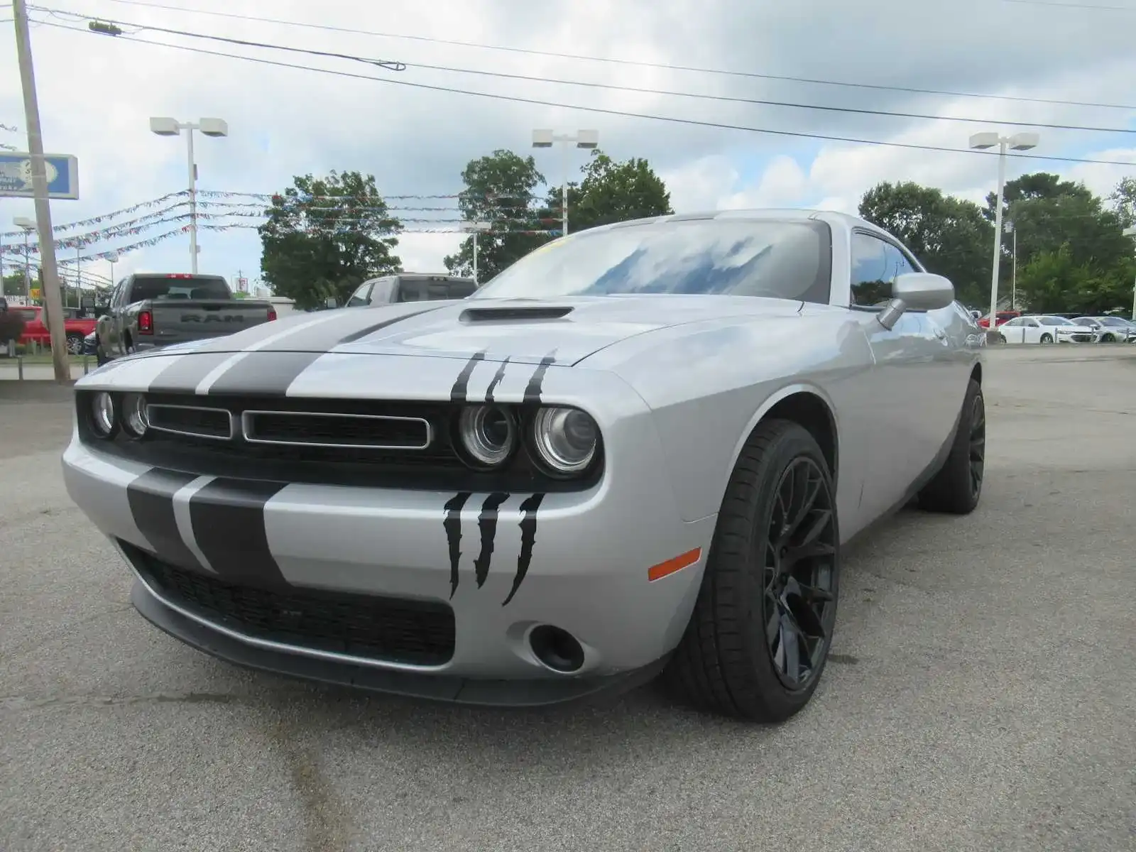 2021 Dodge Challenger SXT Auto AWD's photo