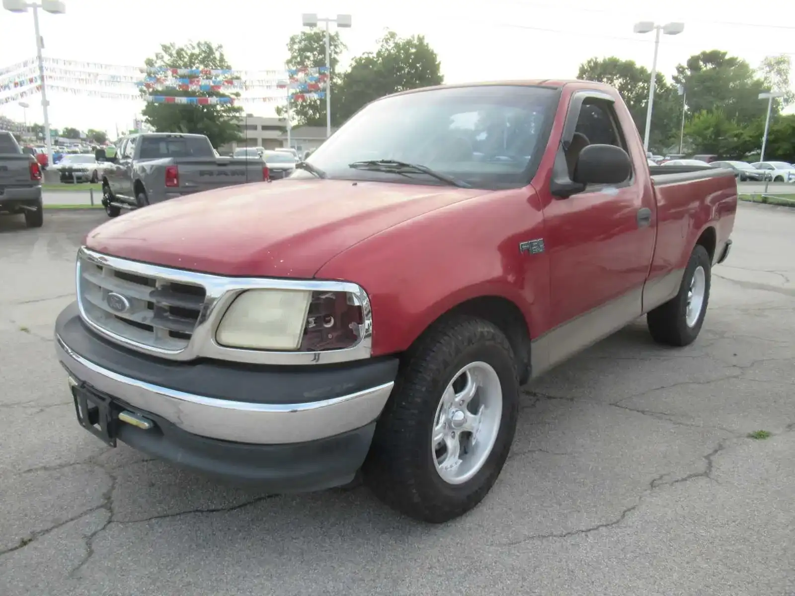 2001 Ford F-150 XL Regular Cab SWB Styleside's photo