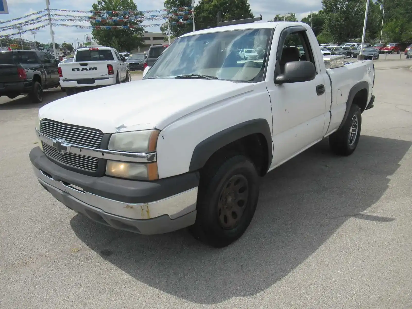 2001 Chevrolet Silverado 1500 Regular Cab SWB's photo