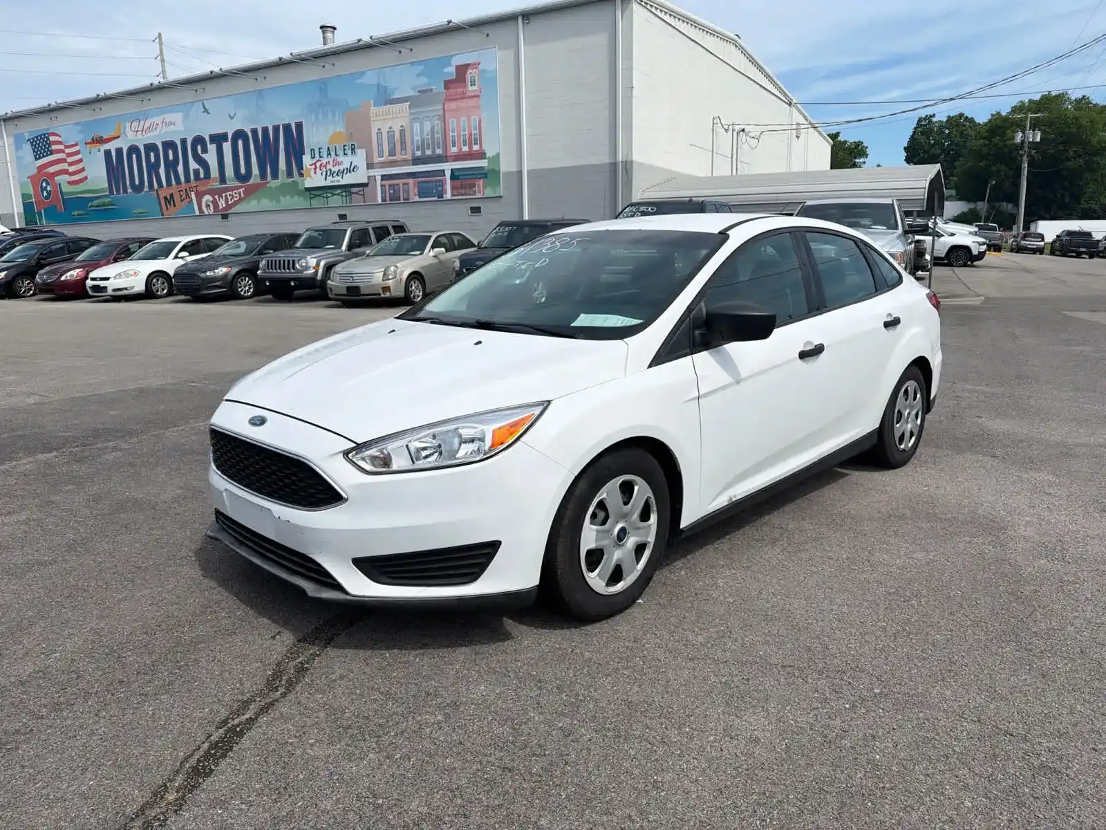 2015 Ford Focus Sedan S's photo