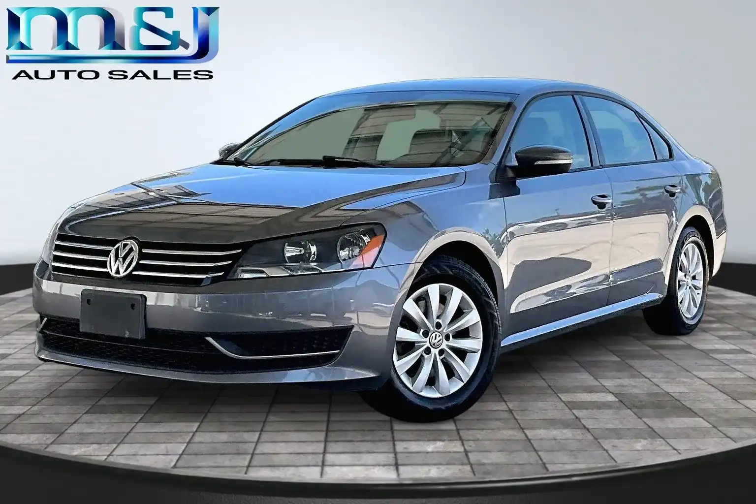 2013 Volkswagen Passat 2.5L S DSG PZEV's photo