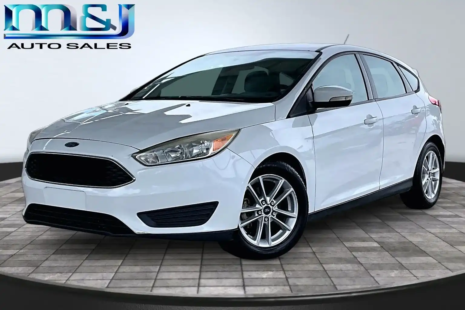 2017 Ford Focus 5 Door Hatch SE's photo