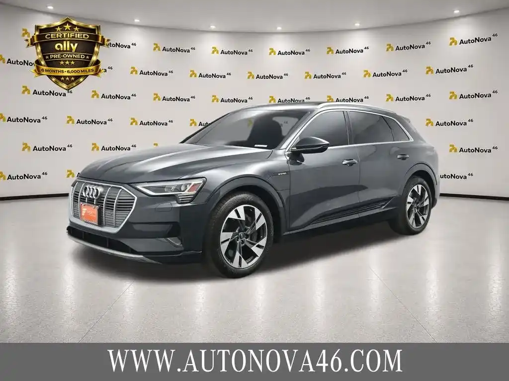 2022 Audi e-tron 95 kWh Premium quattro's photo