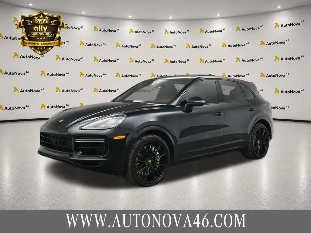 2021 Porsche Cayenne Turbo's photo