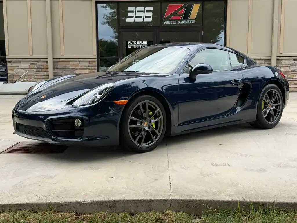 2015 Porsche Cayman Base's photo