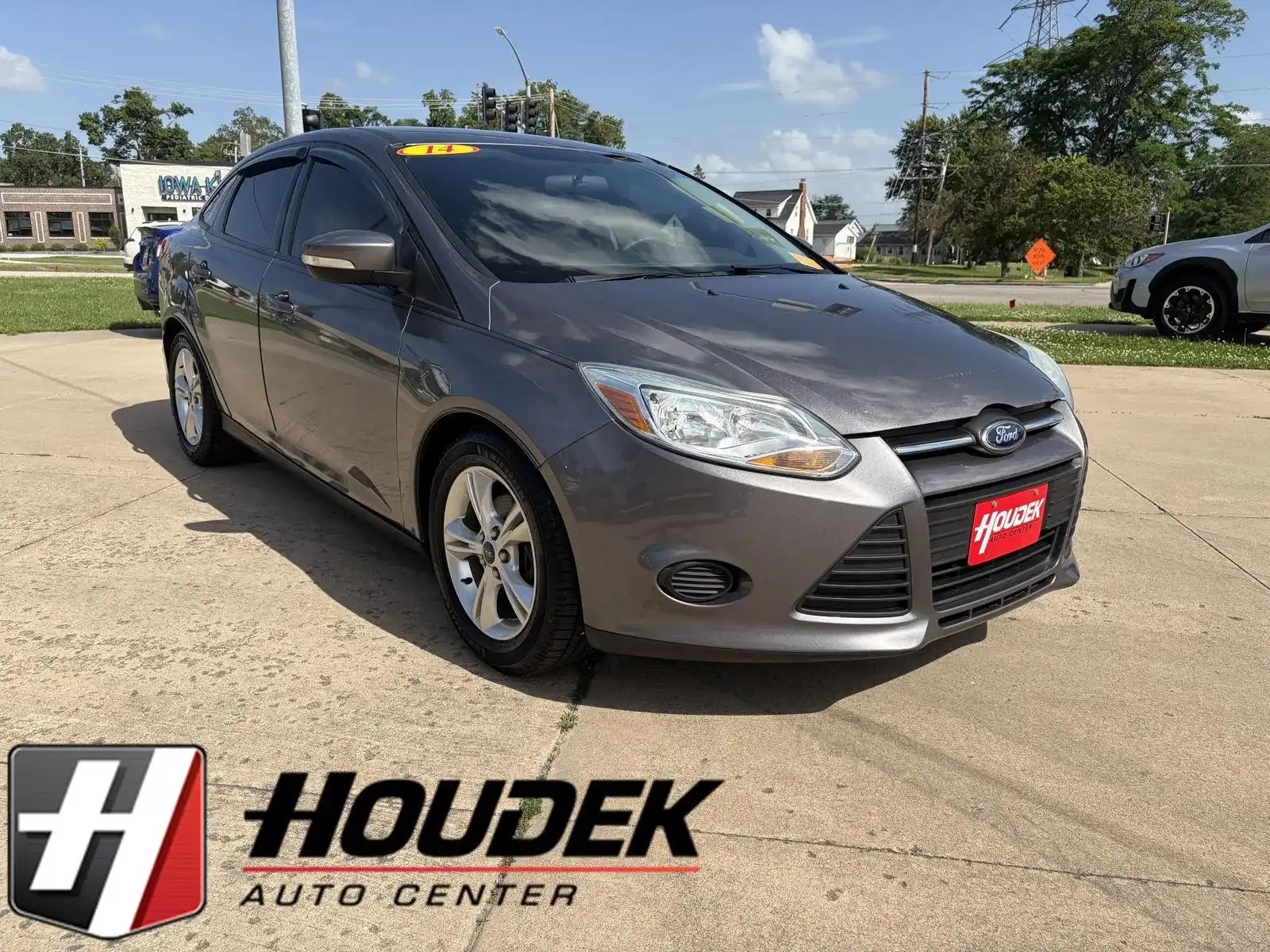 2014 Ford Focus Sedan SE's photo