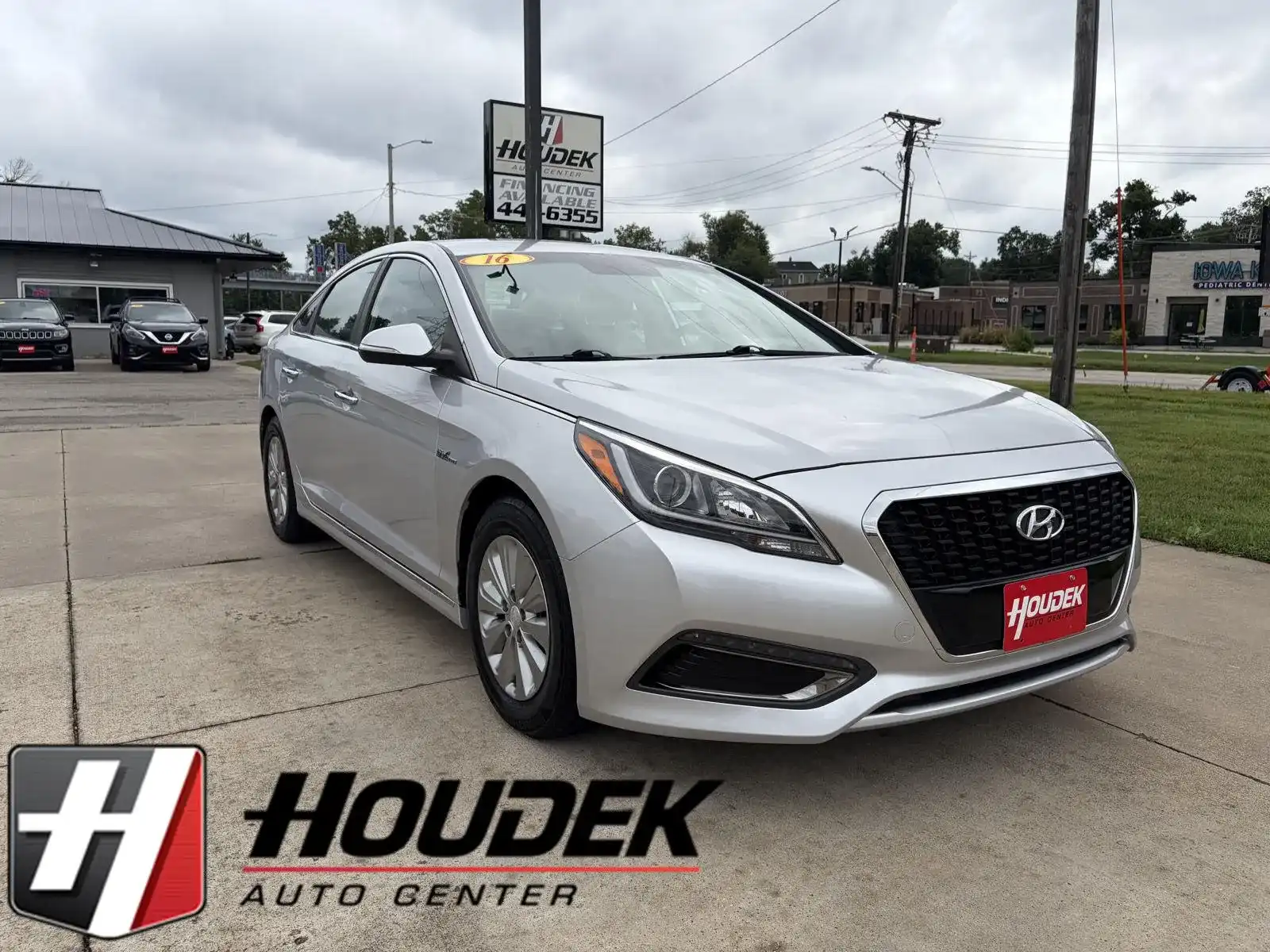 2016 Hyundai Sonata Base's photo