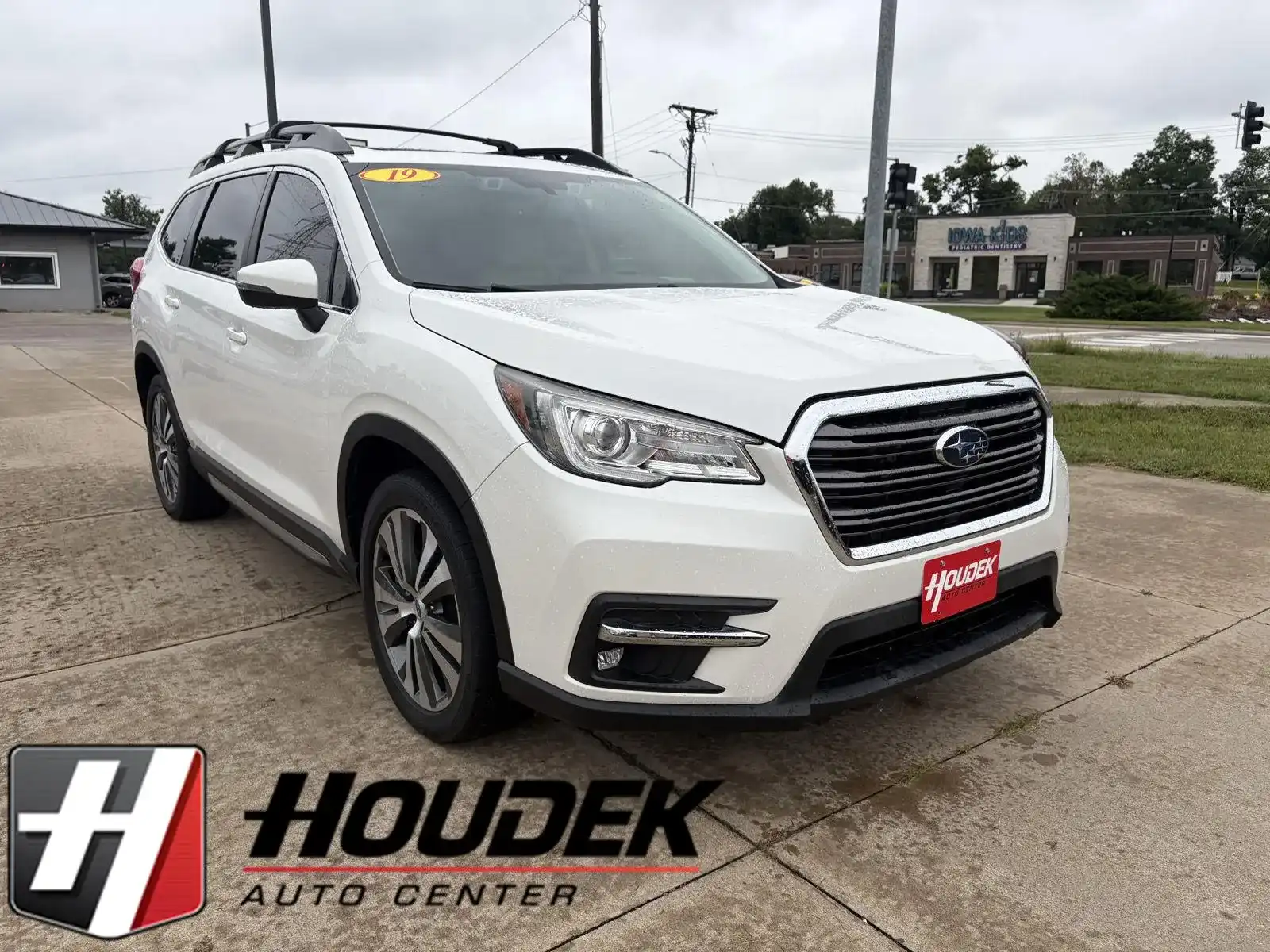 2019 Subaru Ascent Limited 7 Passenger's photo