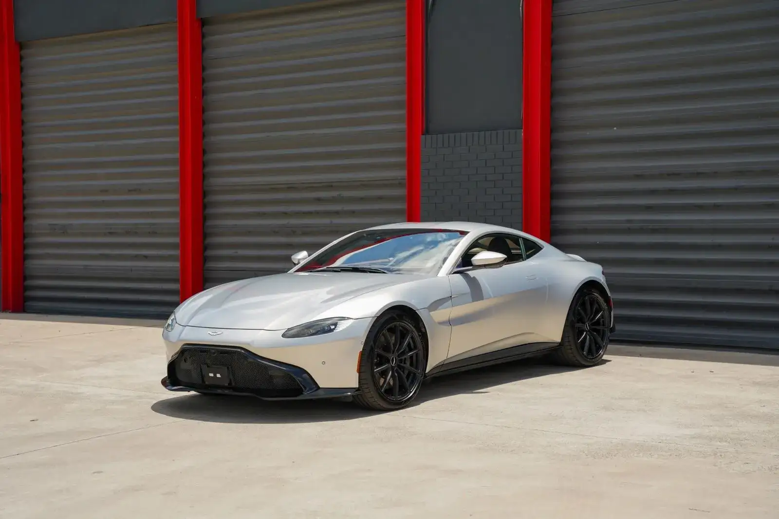 2020 Aston Martin Vantage 4.0 V8 photo 1