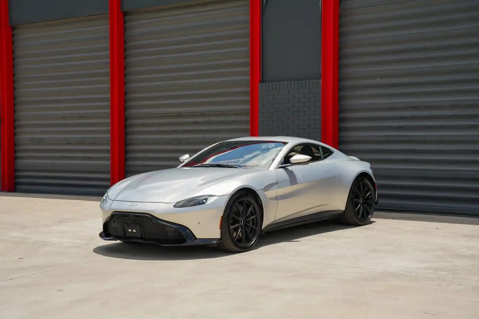 2020 Aston Martin Vantage 4.0 V8's photo