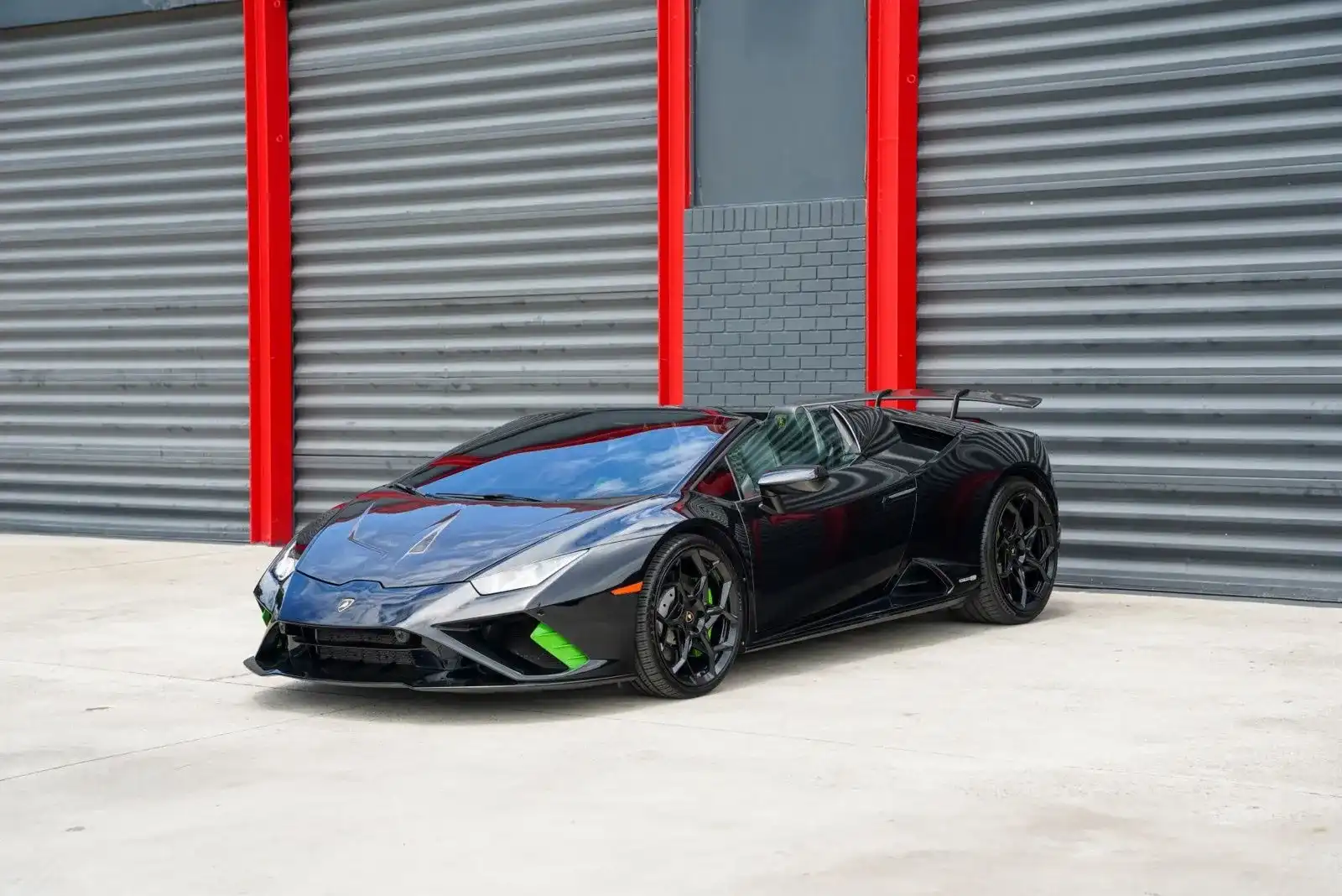 2021 Lamborghini Huracan EVO Spyder's photo