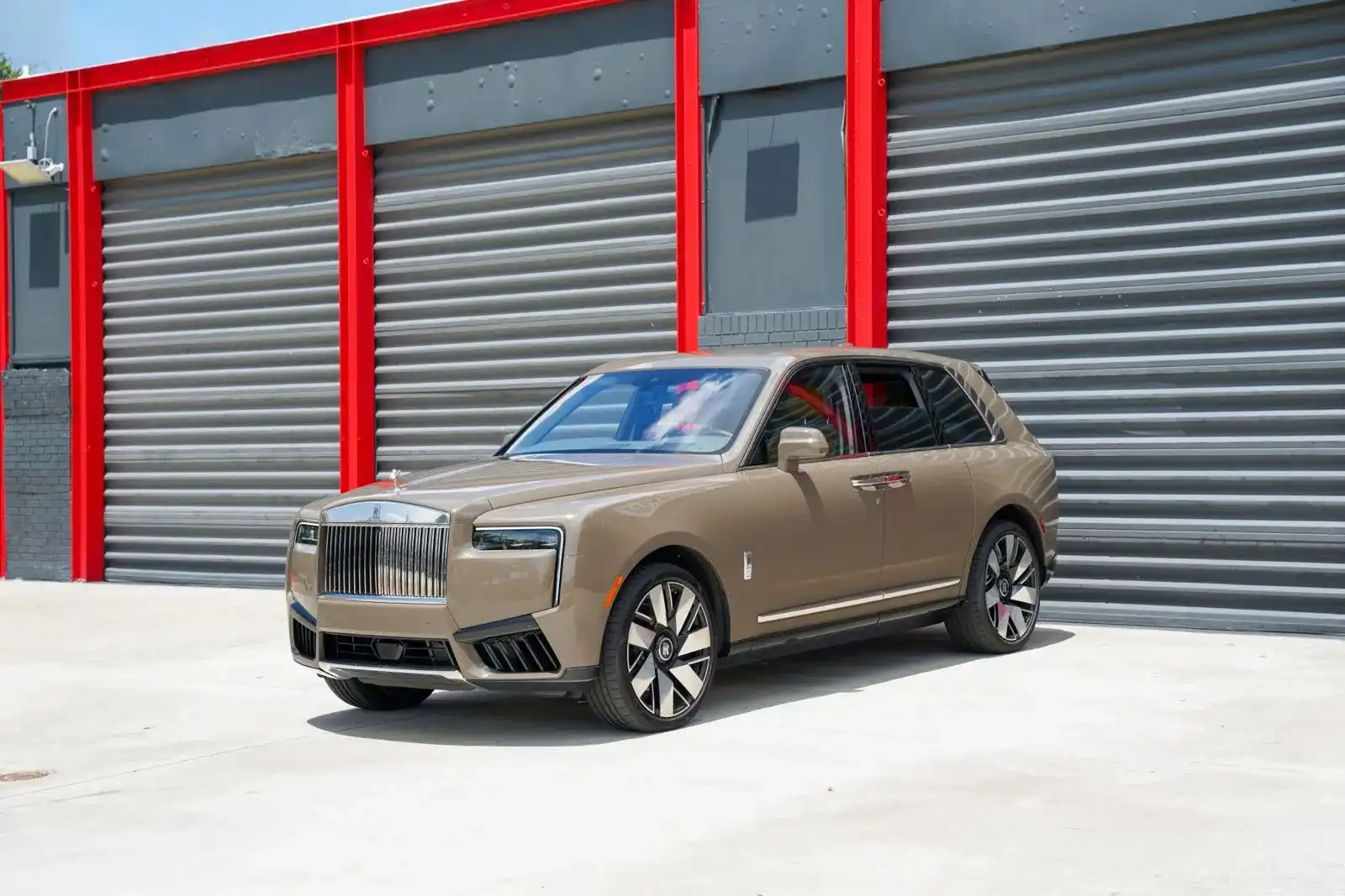 2025 Rolls-Royce Cullinan Base's photo