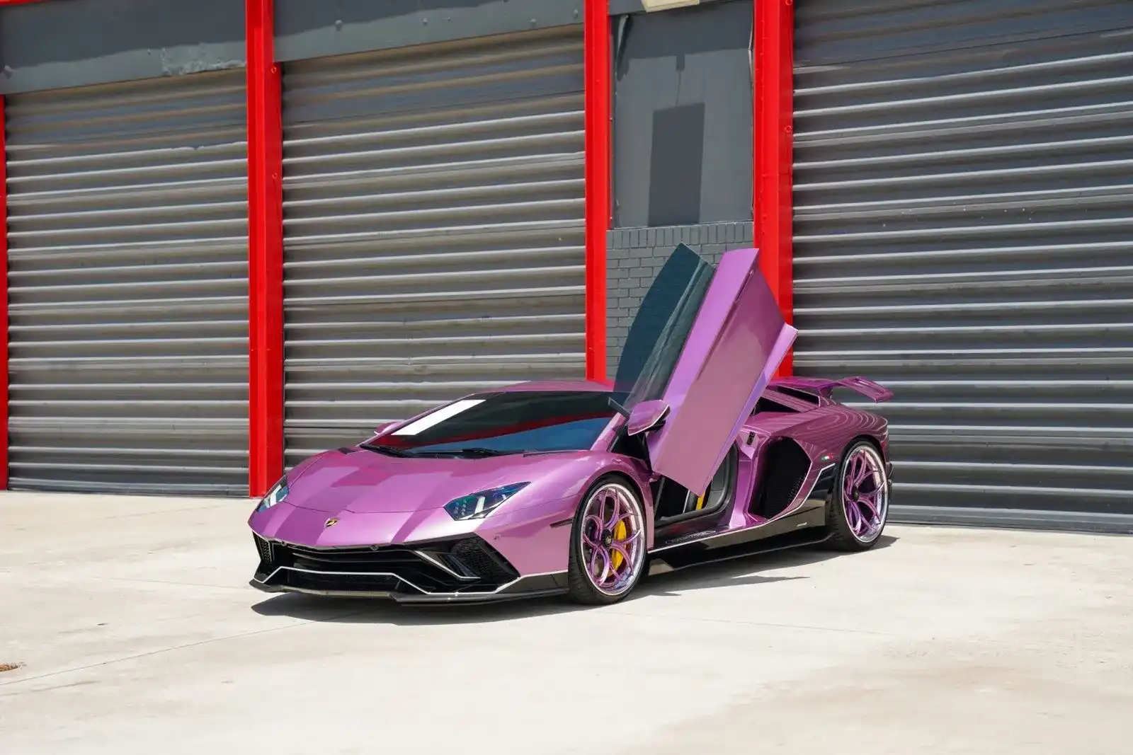 2022 Lamborghini Aventador Ultimae Coupe's photo
