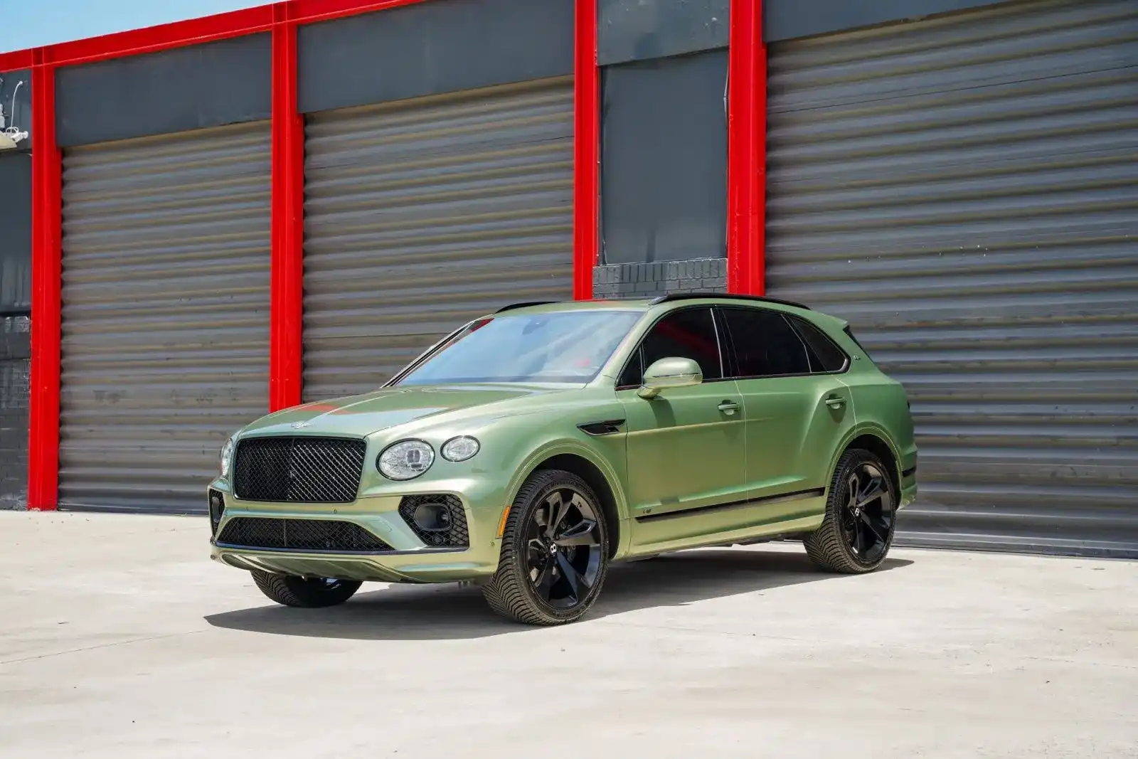2022 Bentley Bentayga S's photo
