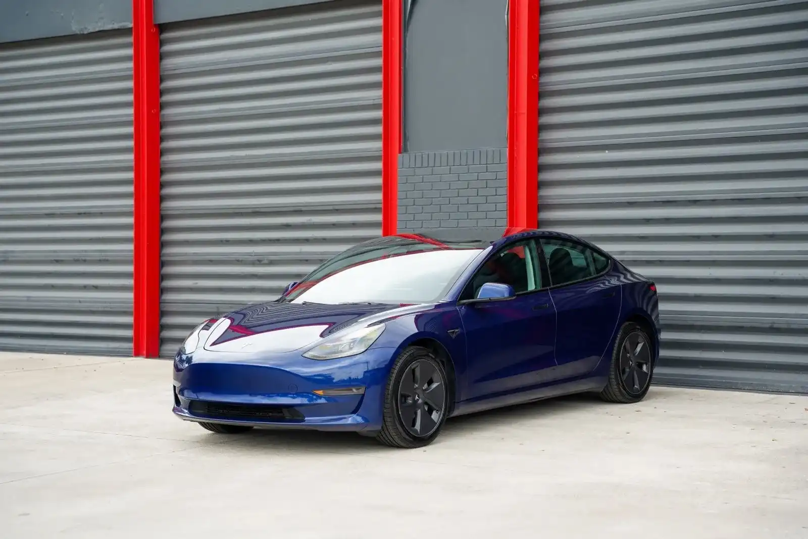 2023 Tesla Model 3 Base's photo