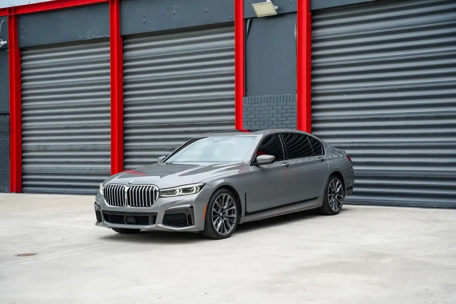2022 BMW 7 Series 740i Sedan's photo