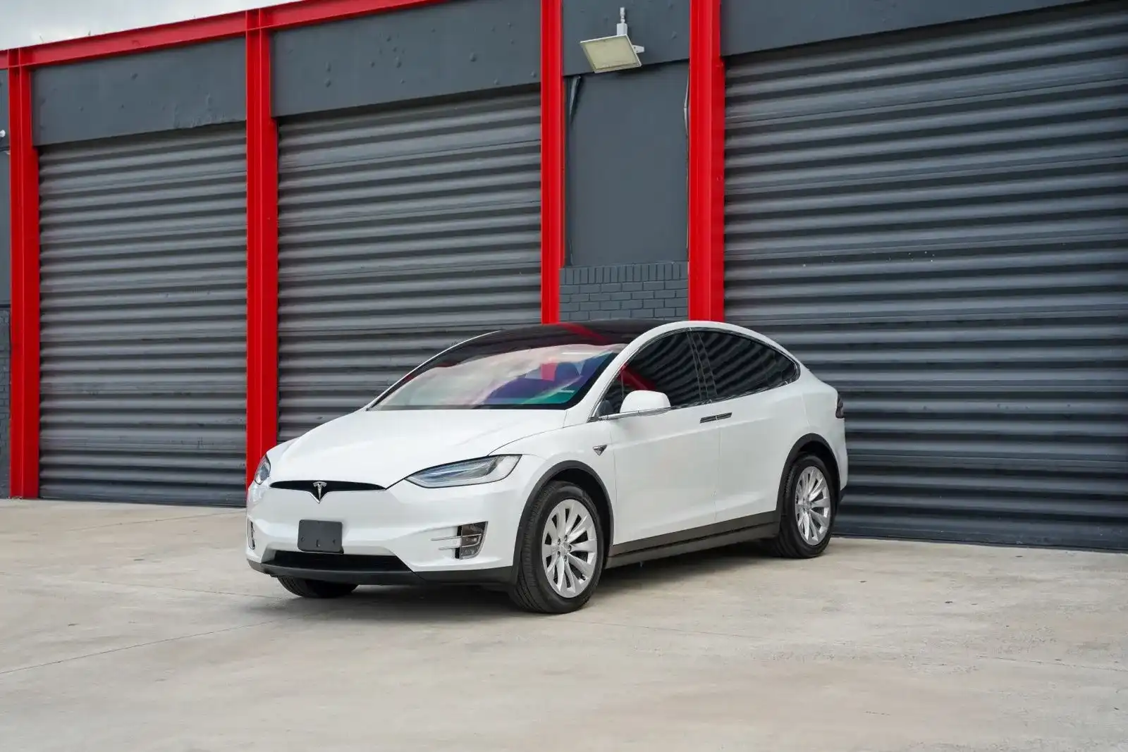 2020 Tesla Model X Long Range Plus's photo