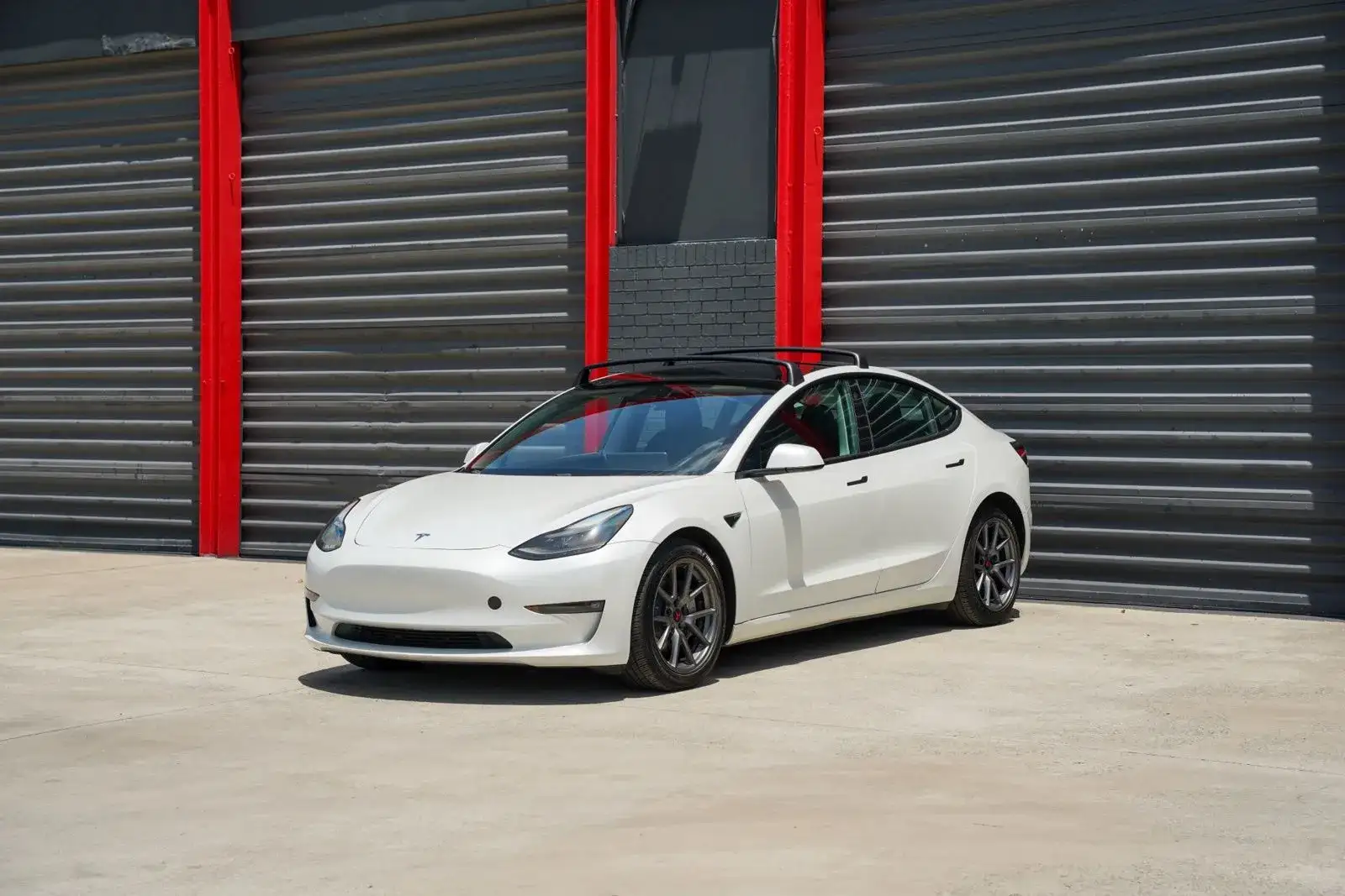 2021 Tesla Model 3 Long Range Dual Motor All-Wheel Drive's photo