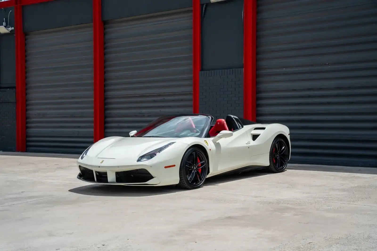 2018 Ferrari 488 Base's photo
