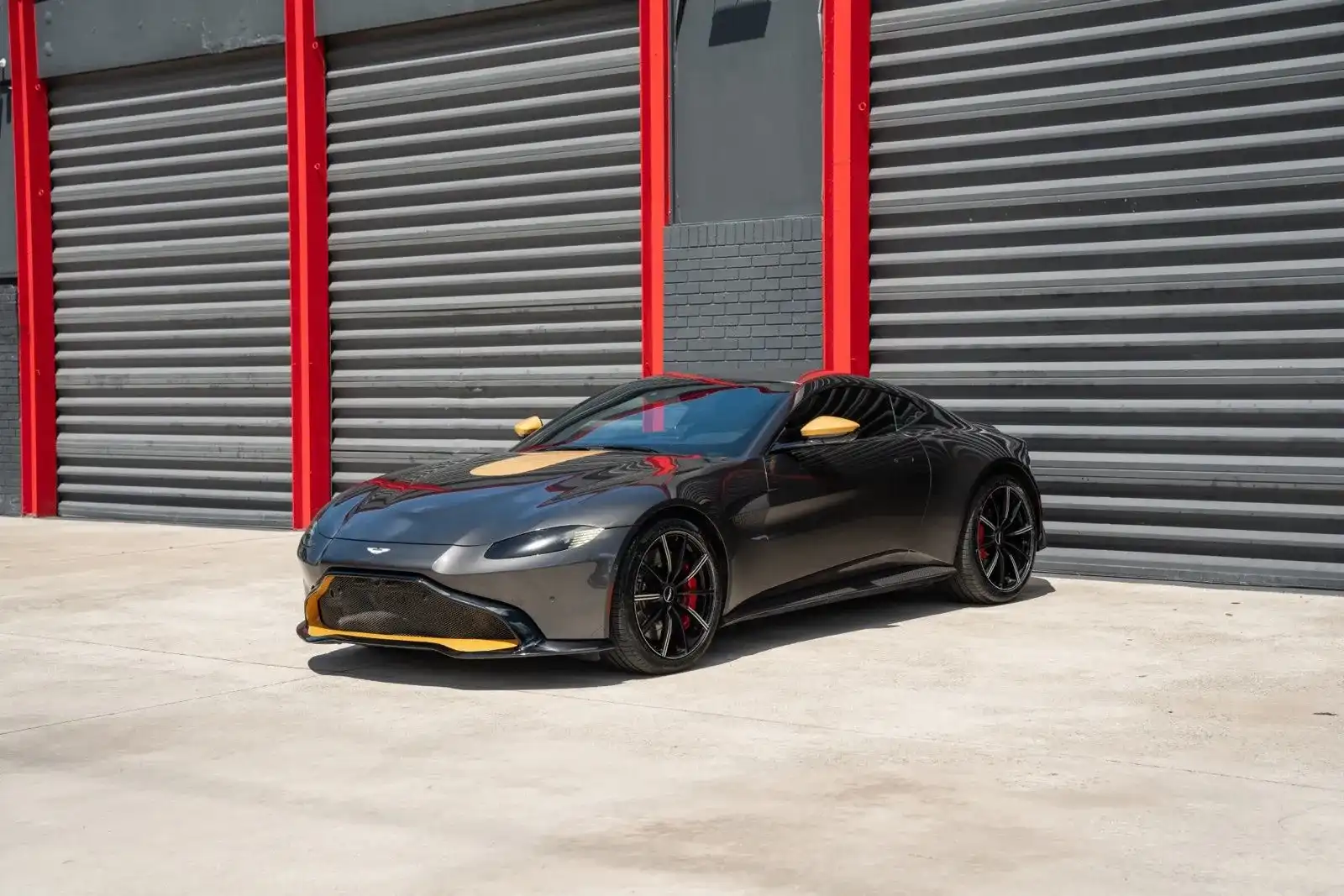 2019 Aston Martin Vantage 4.0 V8's photo