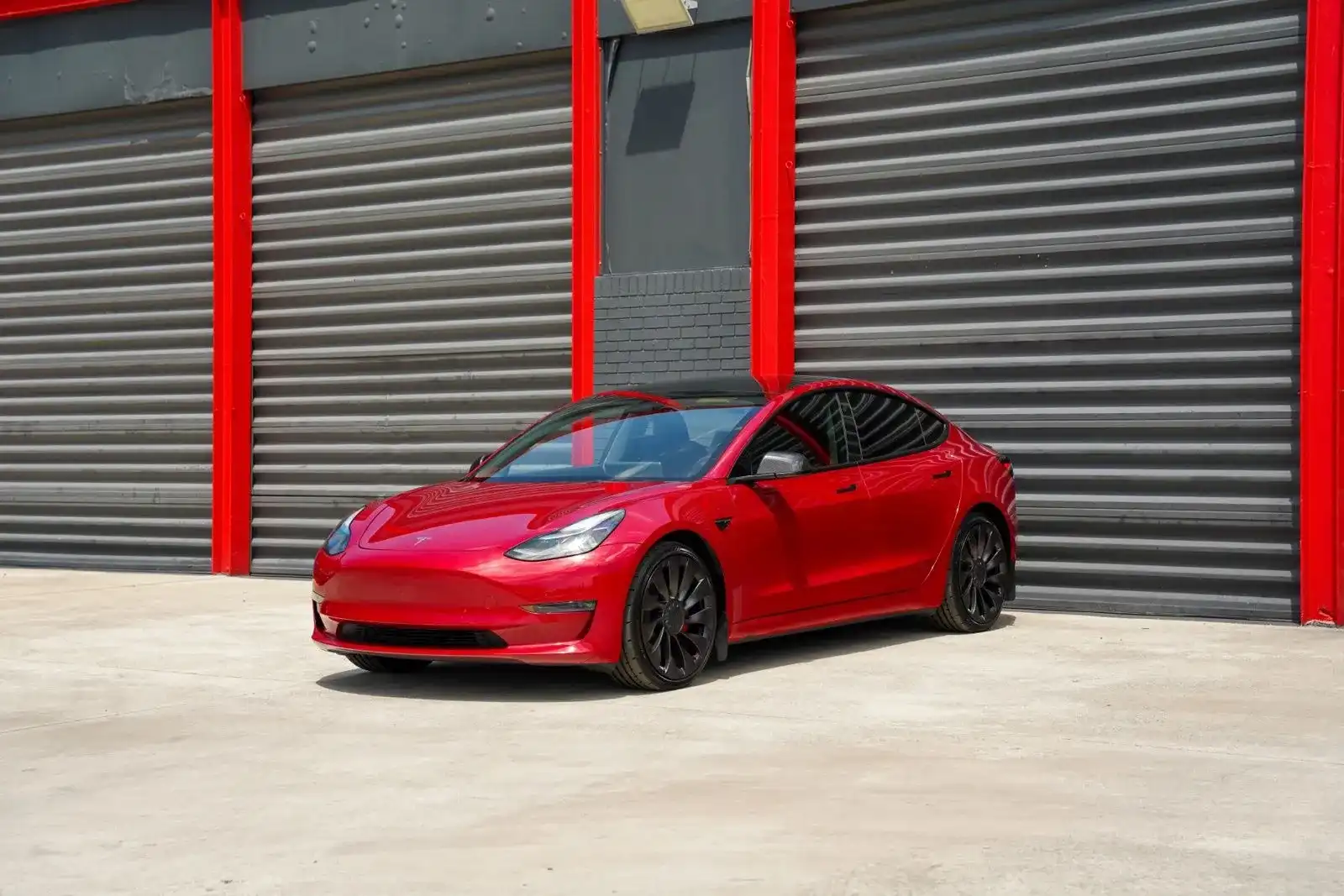 2022 Tesla Model 3 Performance Dual Motor All-Wheel Drive's photo