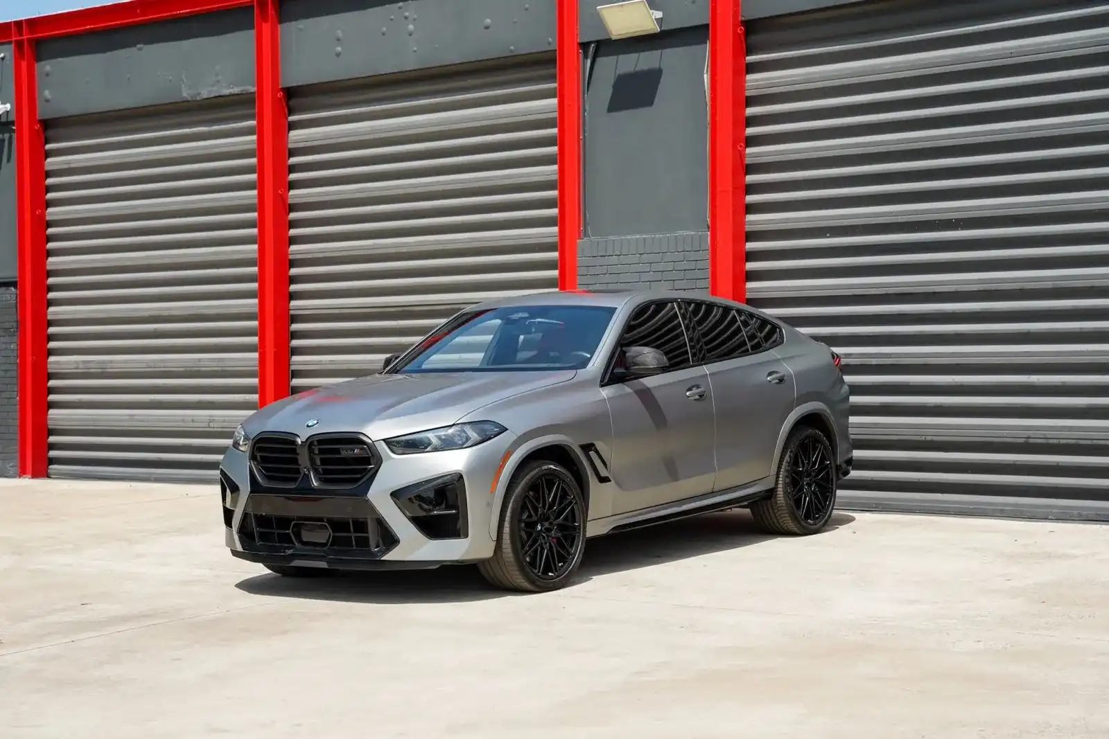 2024 BMW X6 M Competition's photo