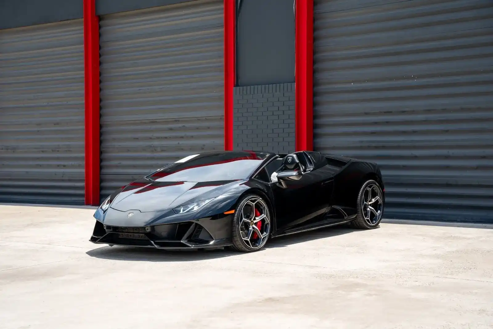 2020 Lamborghini Huracan EVO Spyder's photo