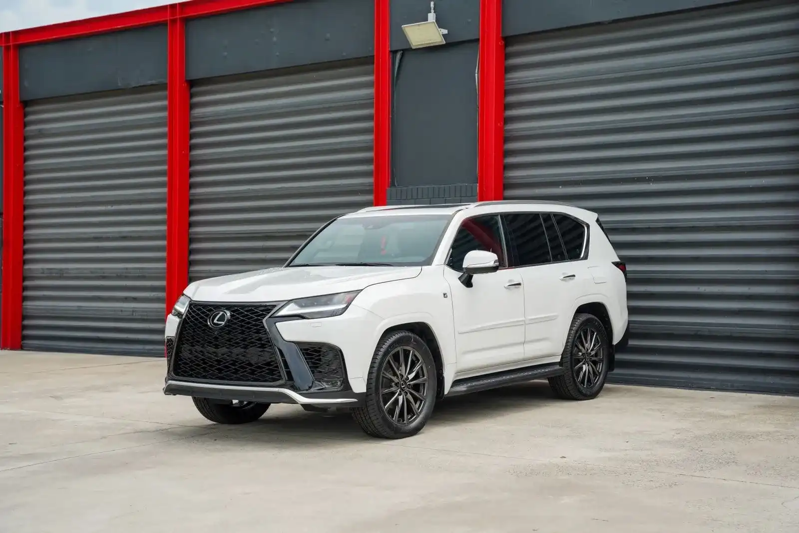 2023 Lexus LX 600 600 F Sport's photo