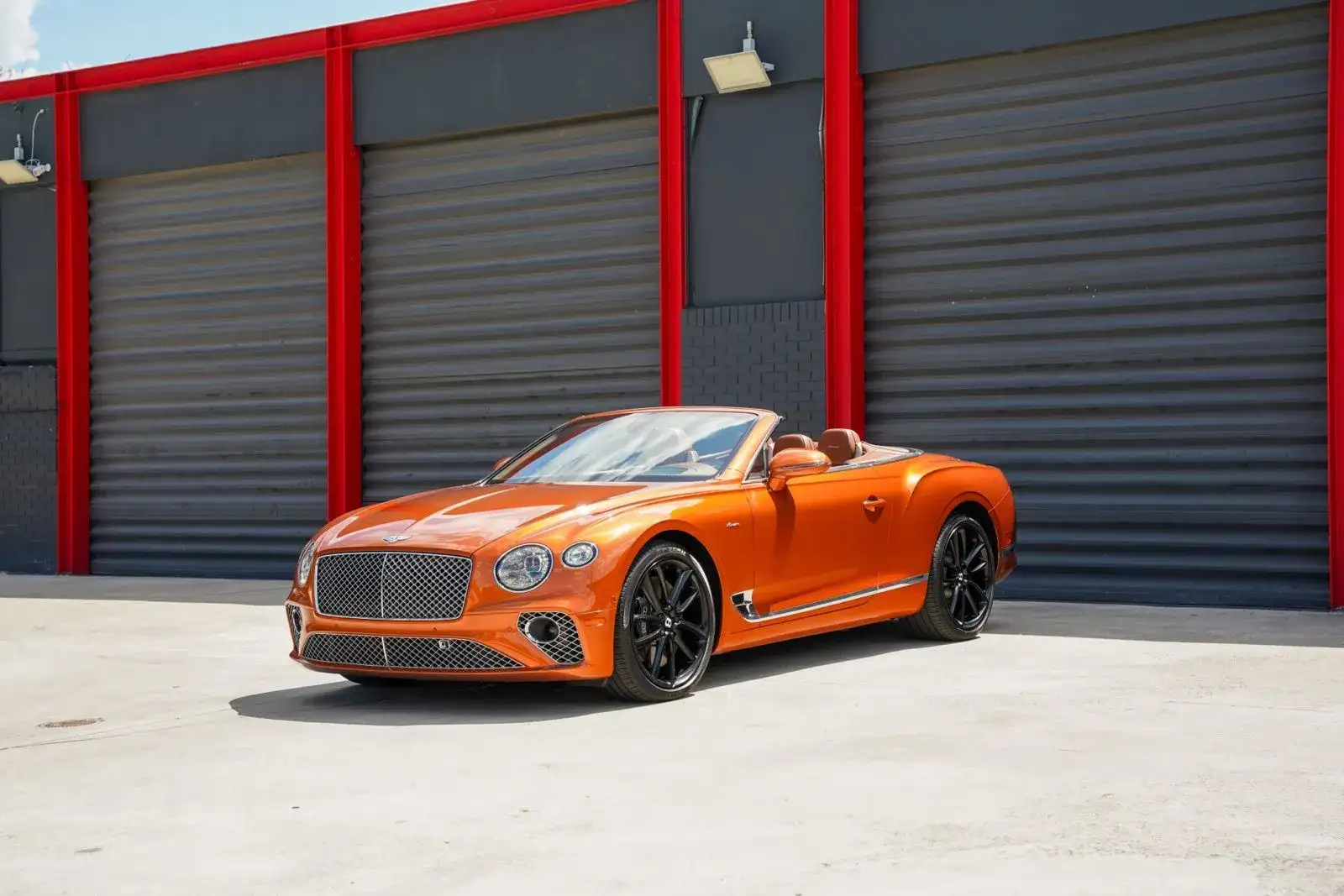 2023 Bentley Continental GT V8 Azure's photo