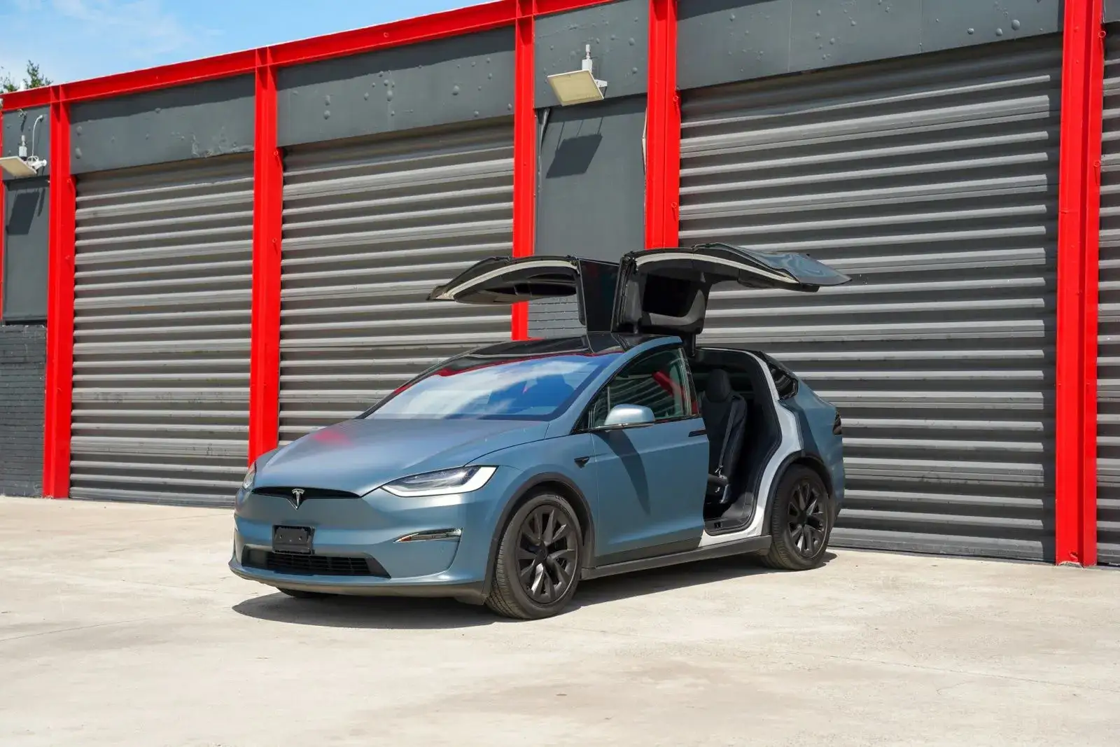 2023 Tesla Model X Long Range photo 1