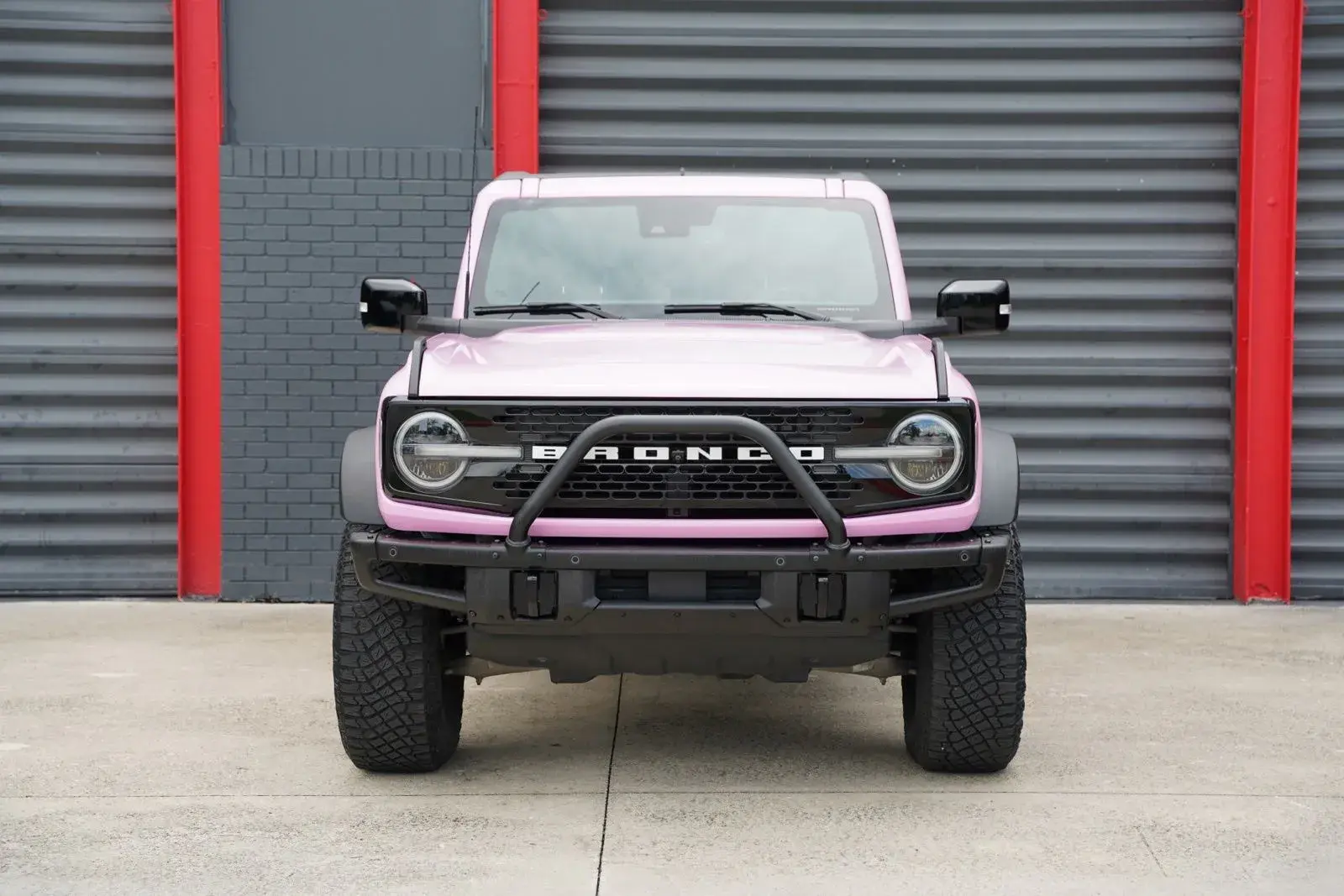 2021 Ford Bronco First Edition 4WD Advanced photo 3