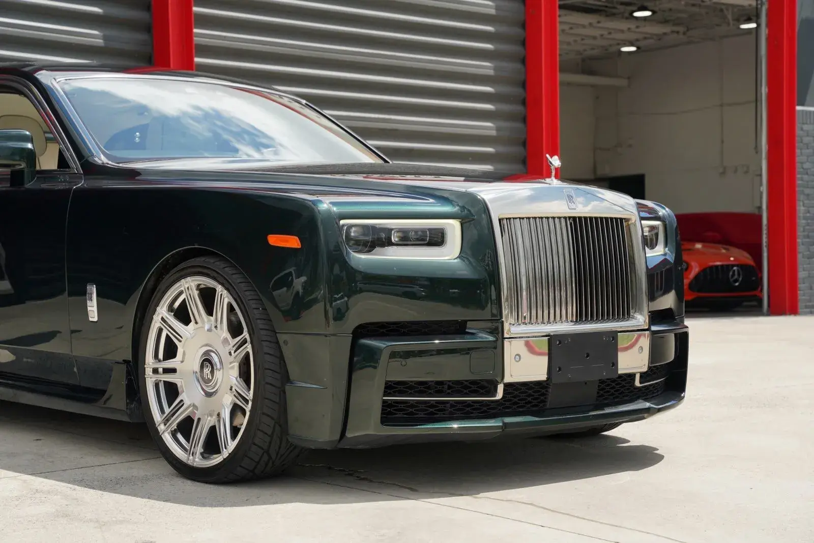 2022 Rolls-Royce Phantom Base photo 3
