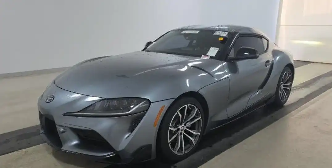 2021 Toyota Supra 2.0's photo