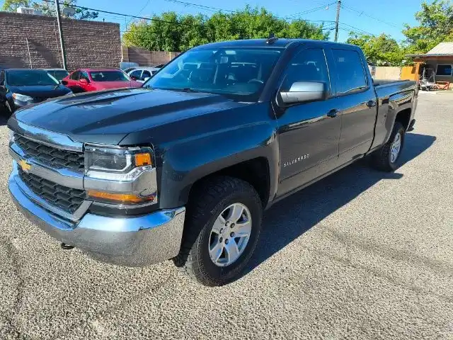 2017 Chevrolet Silverado 1500 LT 4WD Crew Cab Short Box's photo