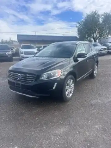 2016 Volvo XC60 T5 AWD Platinum's photo
