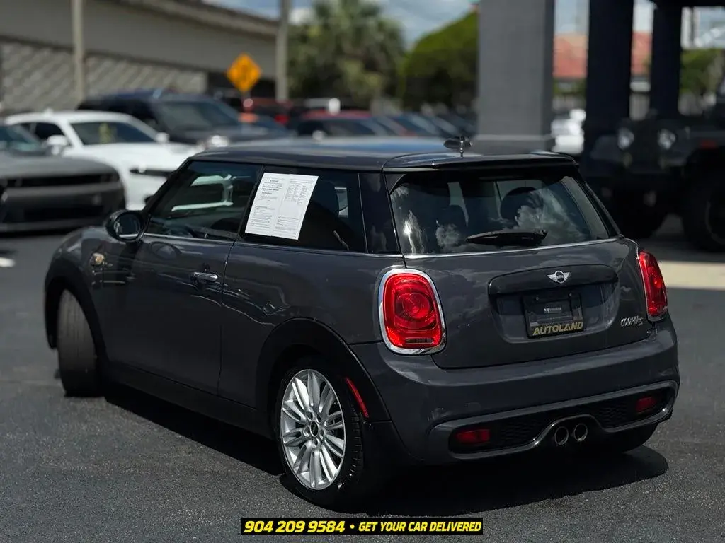 2015 MINI Cooper S photo 5