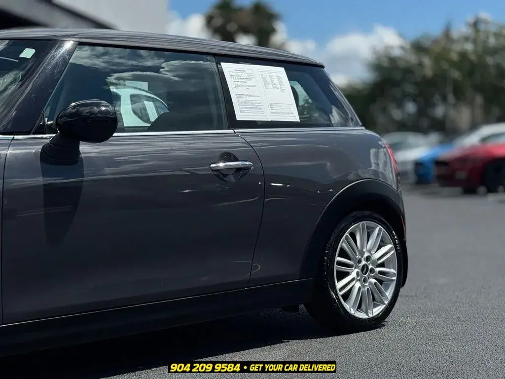 2015 MINI Cooper S photo 3