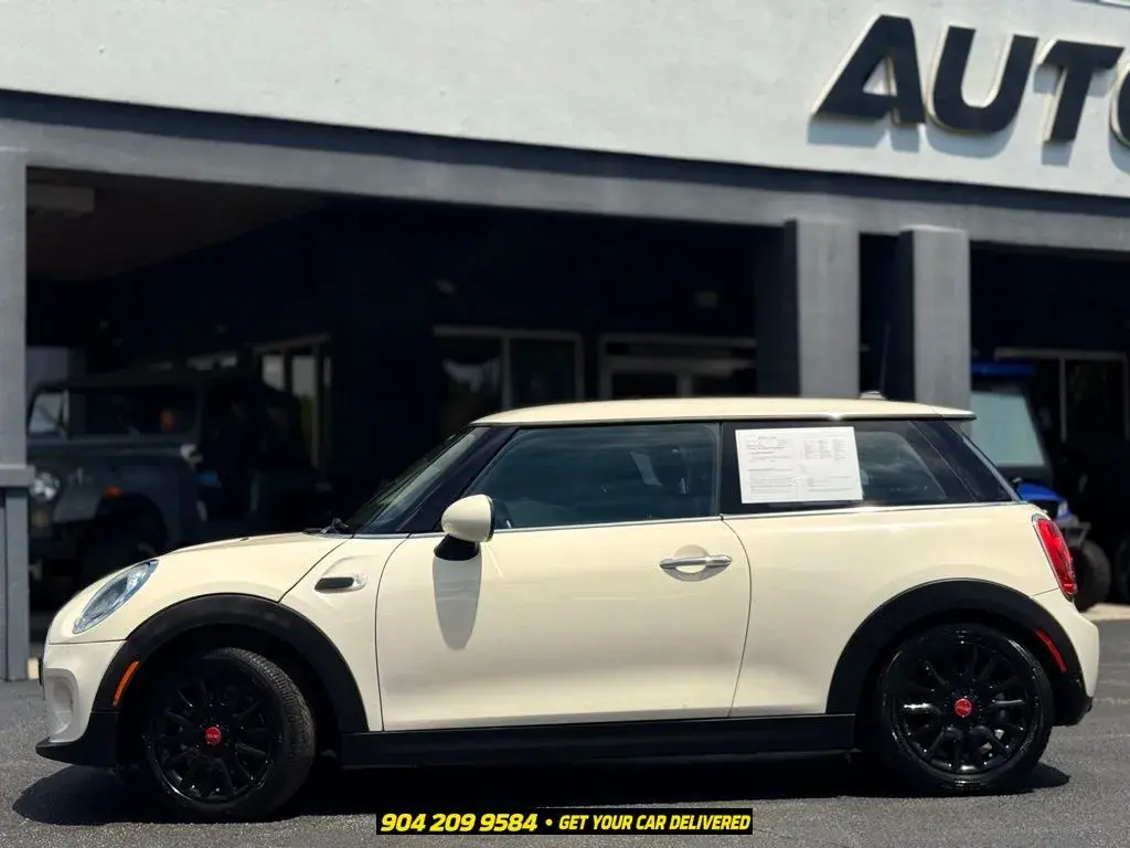 2018 MINI Cooper Base photo 4