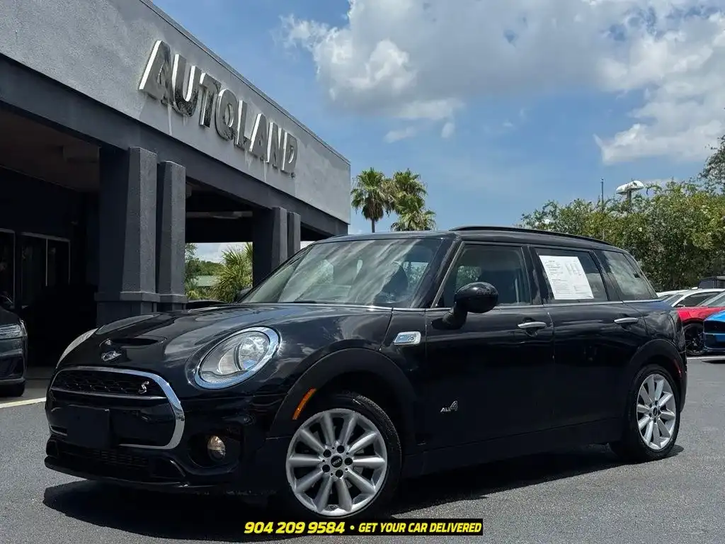2017 MINI Clubman Cooper S ALL4's photo
