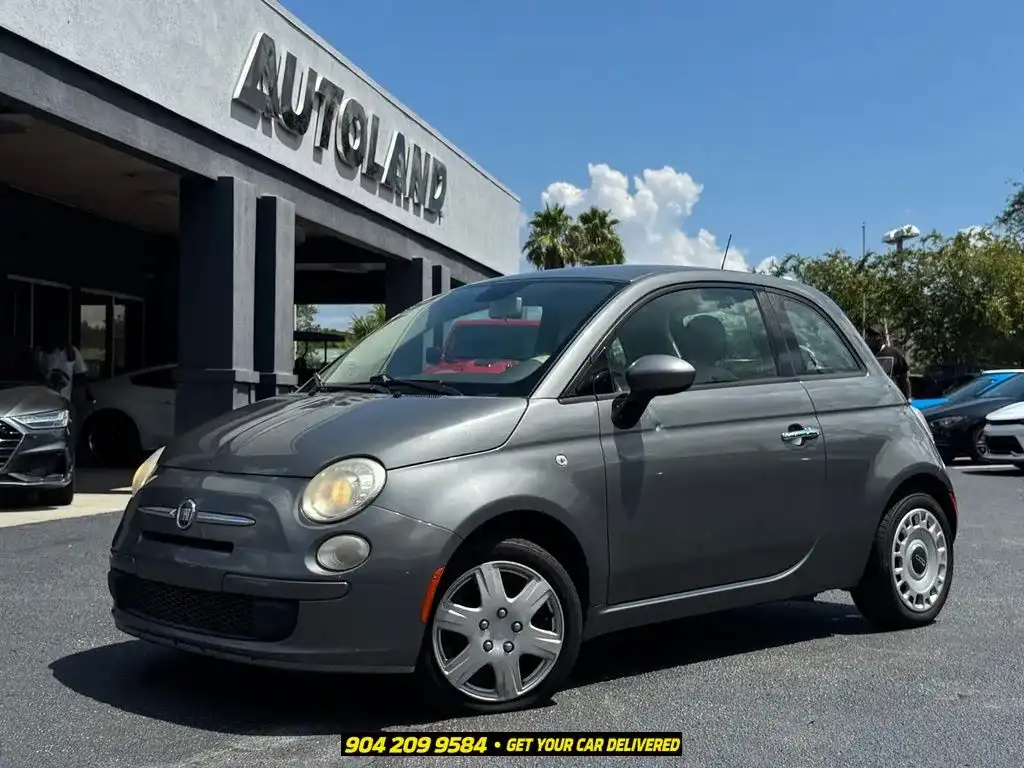 2013 FIAT 500 Pop's photo