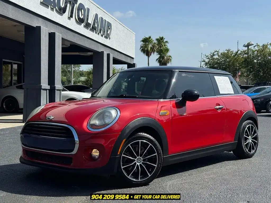 2017 MINI Cooper Base's photo