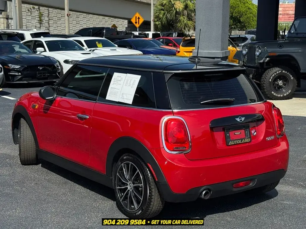 2017 MINI Cooper Base photo 5