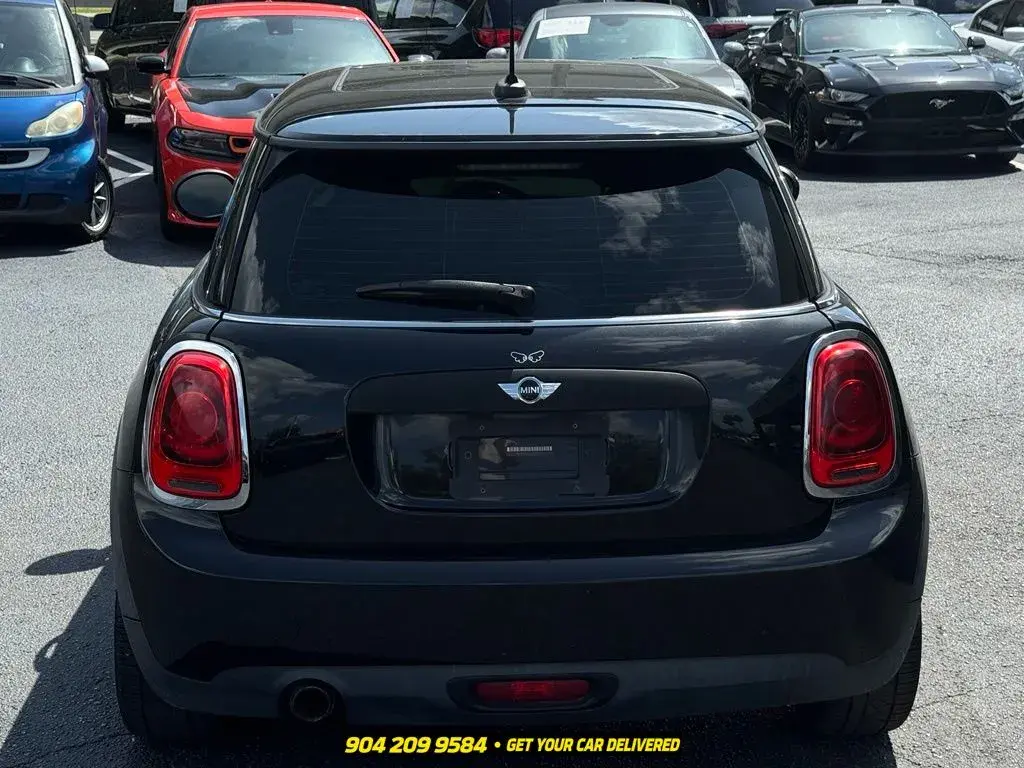 2015 MINI Cooper Base photo 4