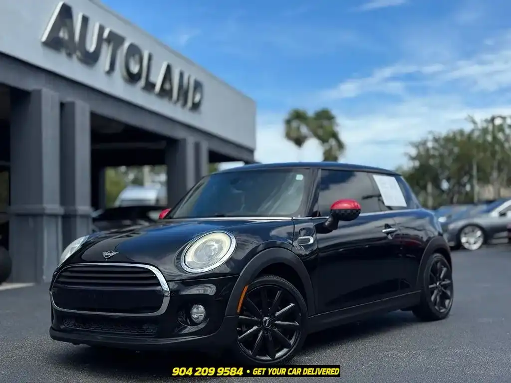 2015 MINI Cooper Base's photo