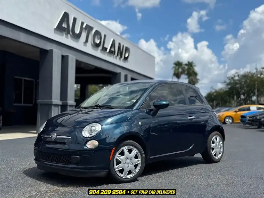 2013 FIAT 500 Pop's photo