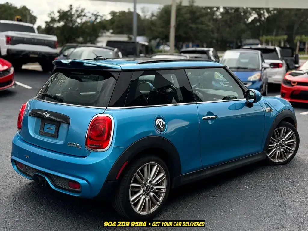 2015 MINI Cooper S photo 5
